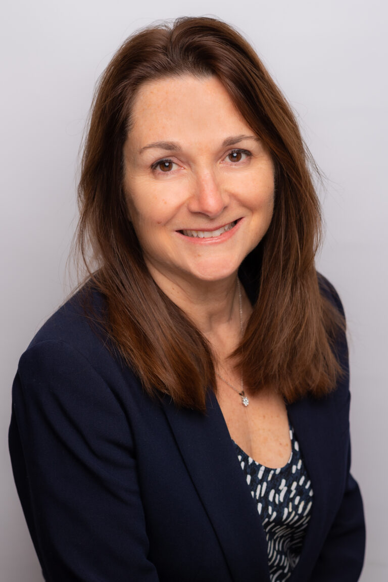 Alisa Schultz headshot